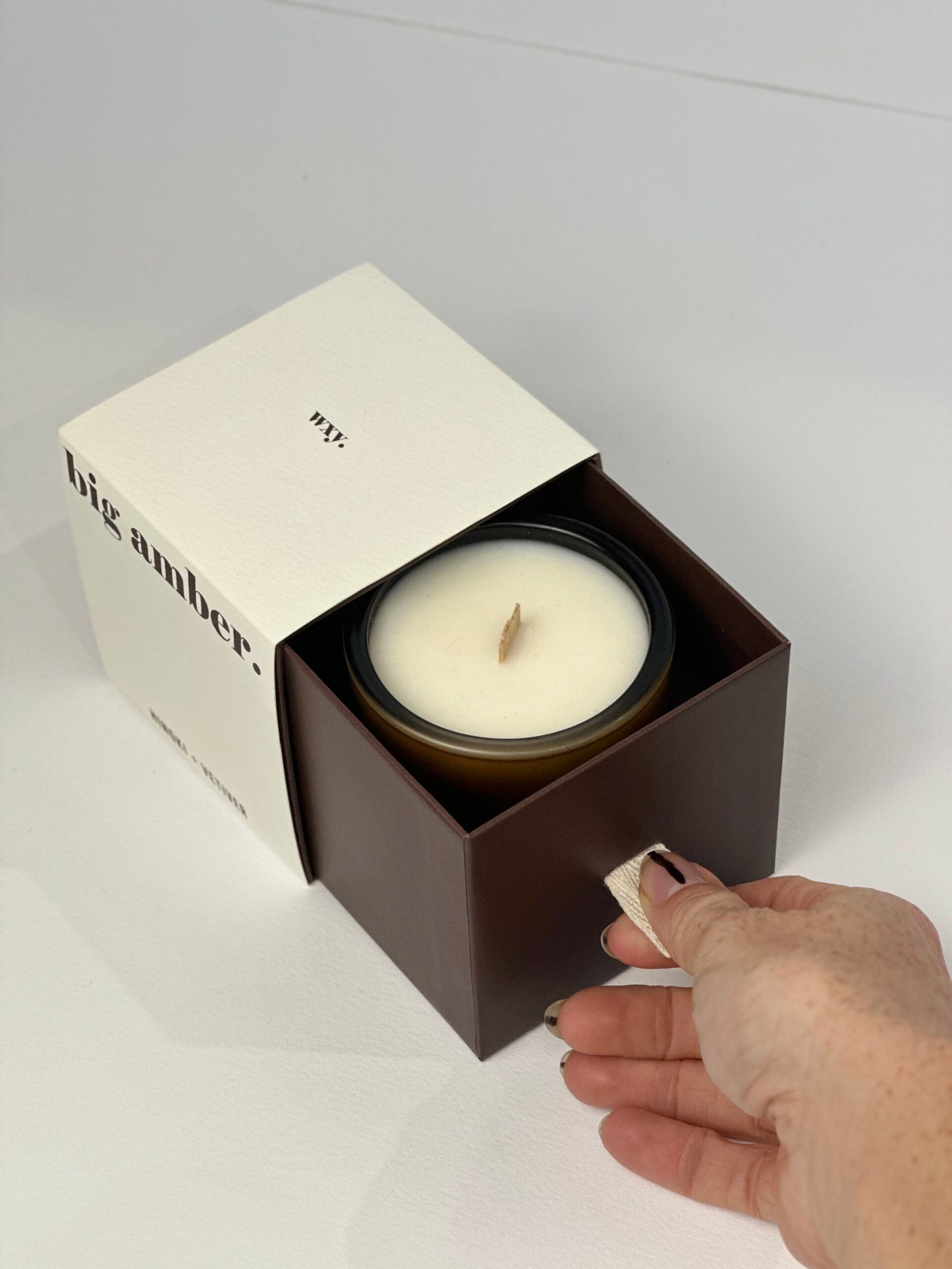 Mini Amber - Black Ash (Ecommerce)